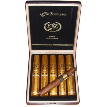 LA FLOR DOMINICANA ORO CHISEL TUBO